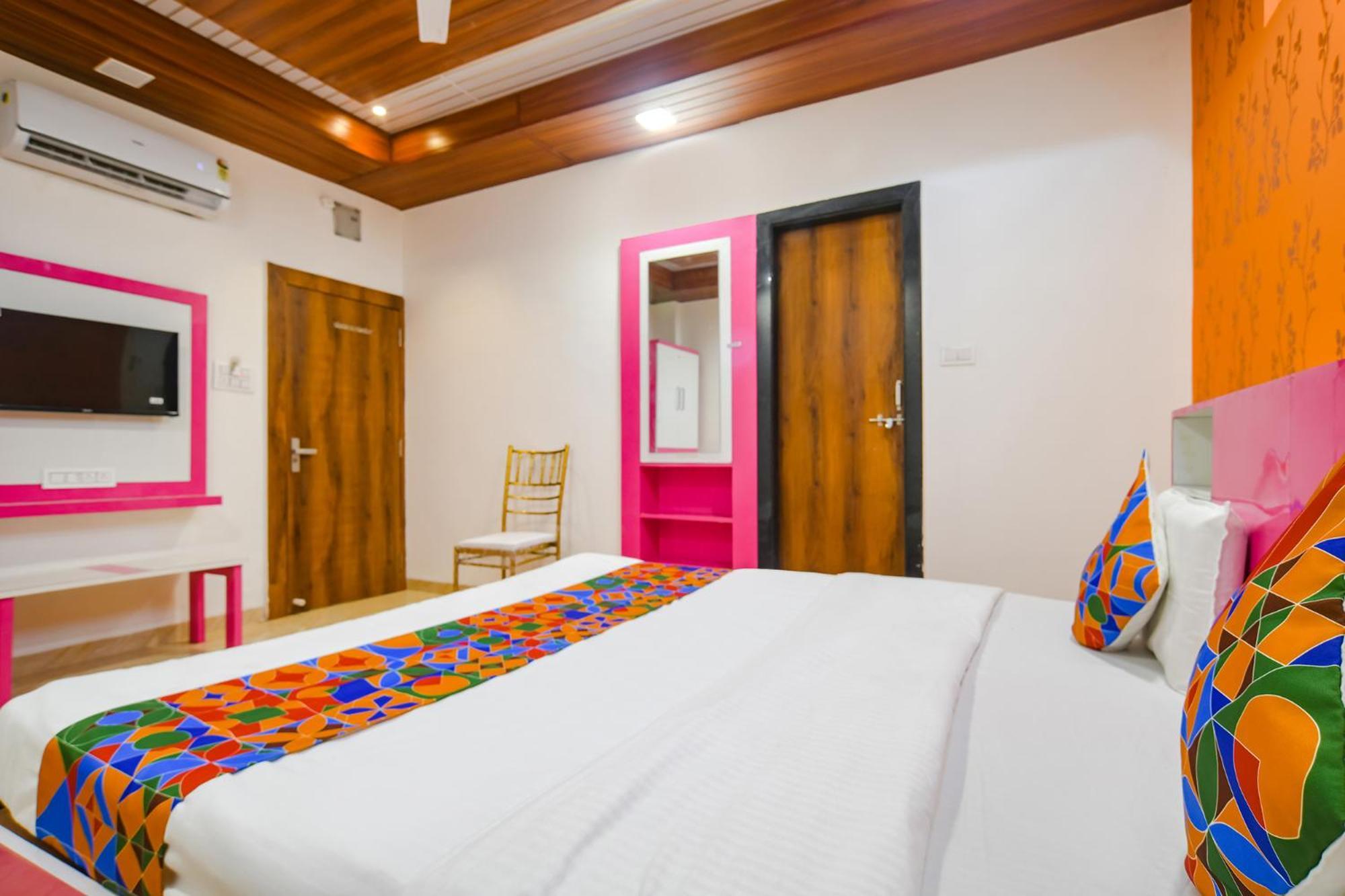 Fabhotel Dream Paradise インドール エクステリア 写真